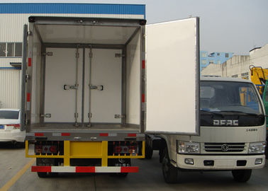 Porcellana Dongfeng Foton 4x2 ha refrigerato il camion della scatola 2 tonnellate non di corrosione per carne fresca fornitore