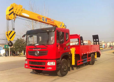 Porcellana Dongfeng 4x2 camion della gru da 4 tonnellate, un camion di 2 assi ha montato la gru telescopica fornitore